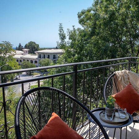 Two-Bedroom Premium Apartment Saints Constantine and Helena Exterior foto