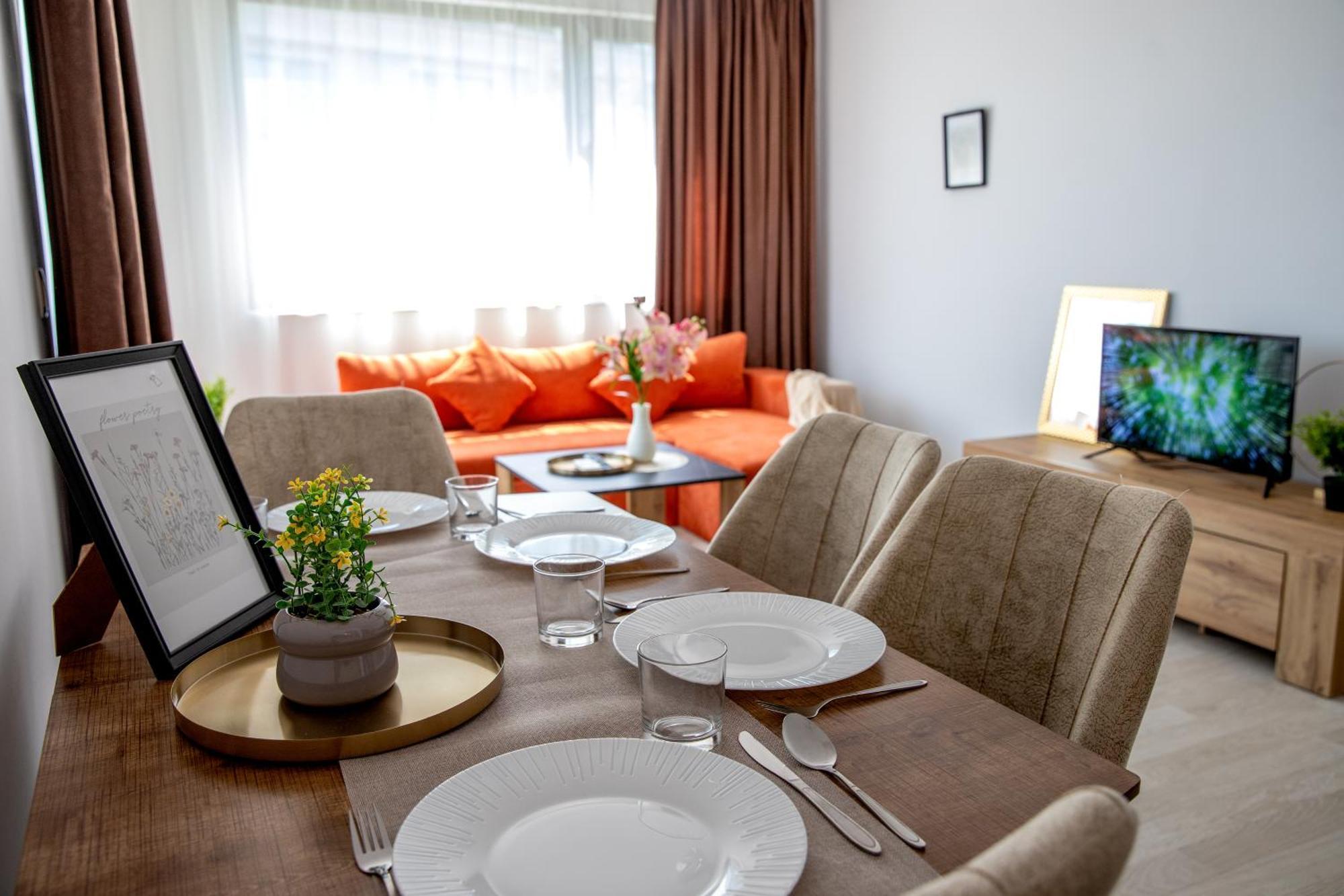 Two-Bedroom Premium Apartment Saints Constantine and Helena Exterior foto